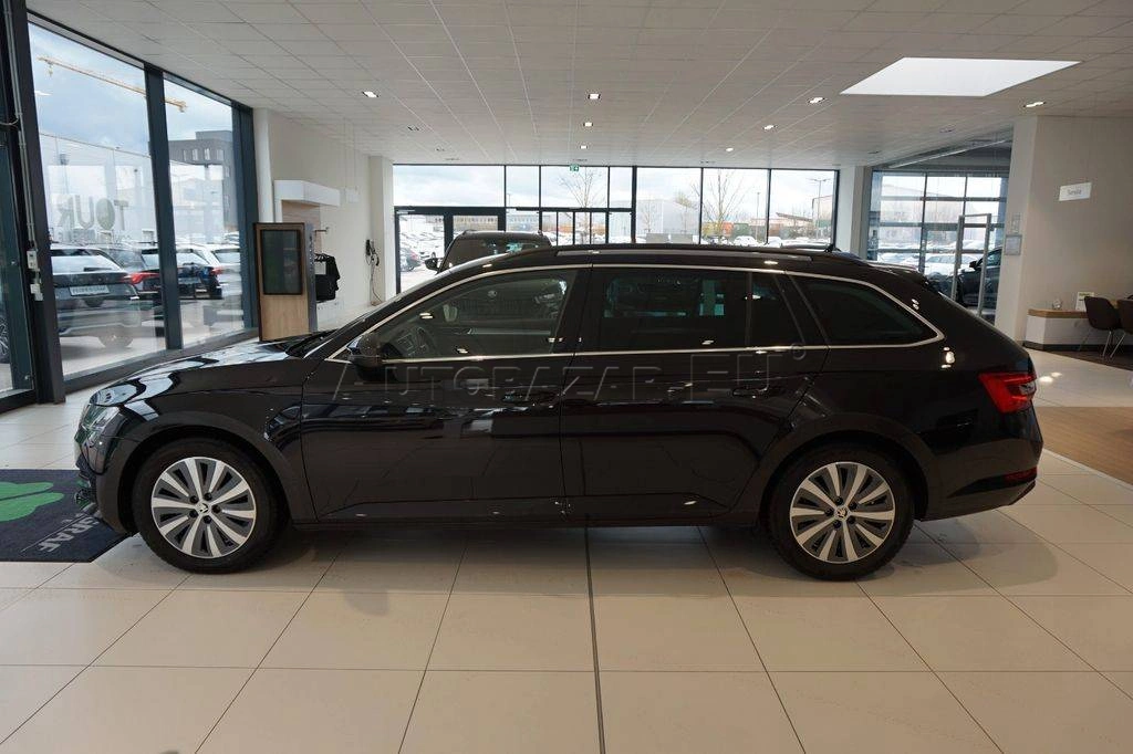 Škoda Superb Combi 2.0 TDI SCR Ambition DSG