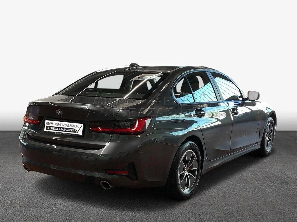 BMW rad 3 320i A/T