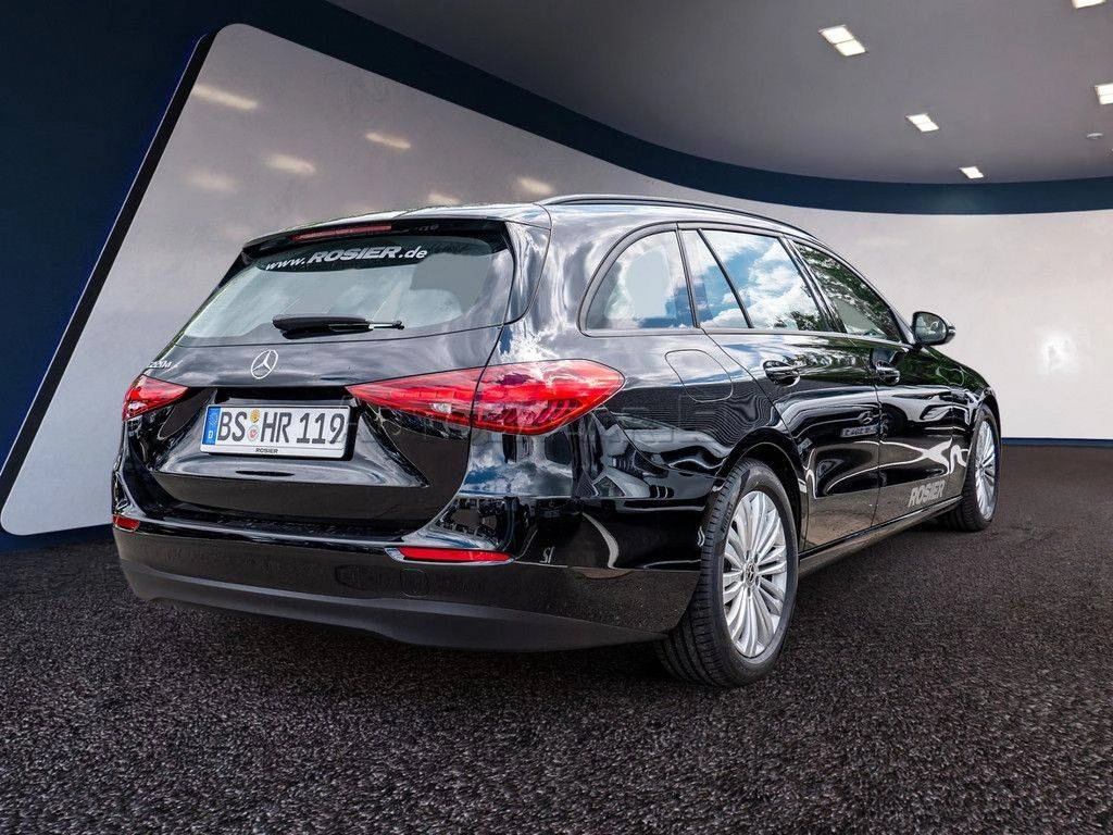 Mercedes-Benz C trieda Kombi Mercedes Benz  220 d Model