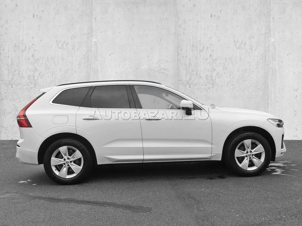 Volvo XC60 B4 Momentum Pro A/T