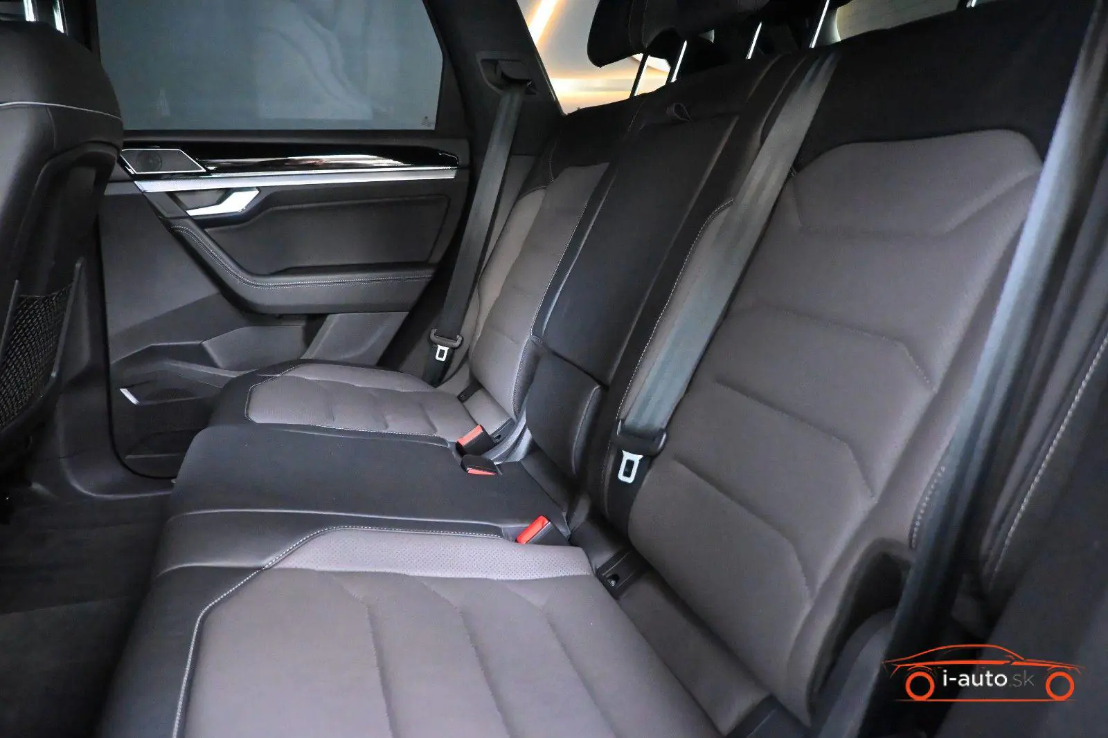 Volkswagen Touareg 2020 na predaj – fotografia 8