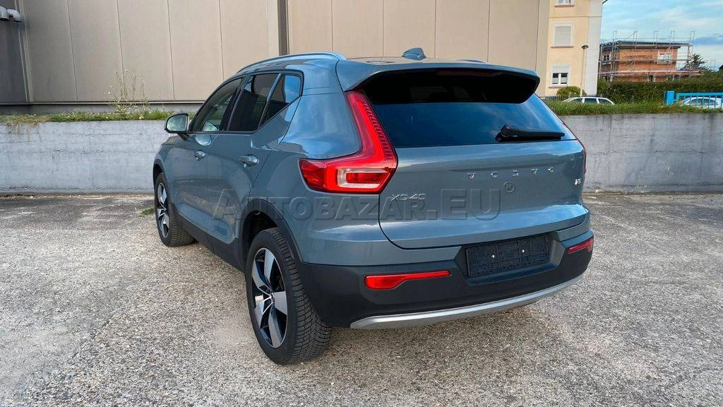 Volvo XC40 T3 163k Momentum Pro A/T