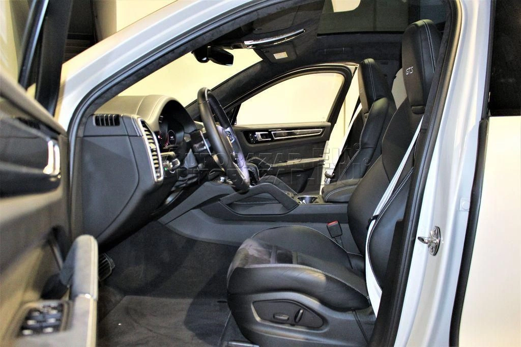 Porsche Cayenne Coupe GTS 4x4 A/T