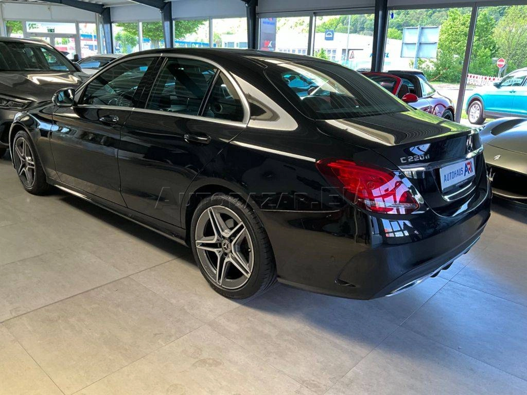 Mercedes-Benz C trieda Sedan 220 d 4MATIC A/T