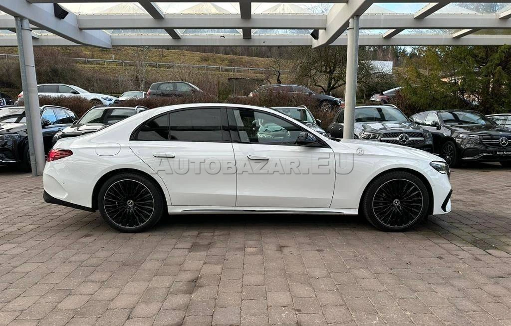 Mercedes-Benz E trieda Sedan Mercedes Benz  220 d AMG A/T