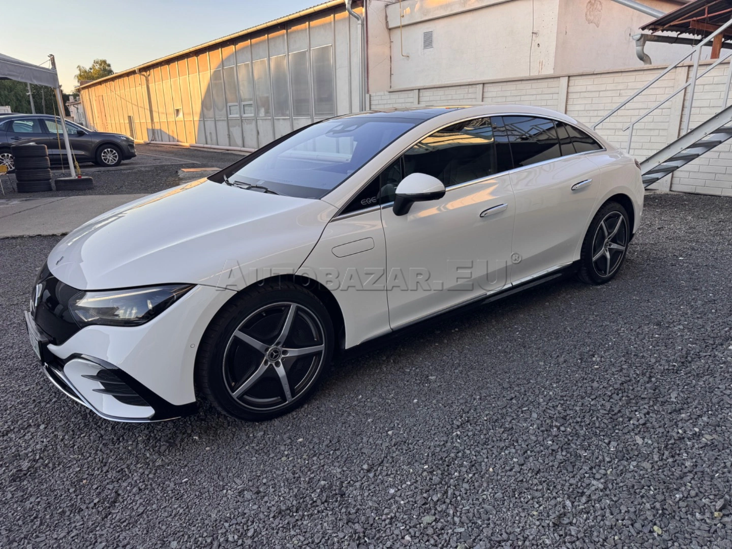 Mercedes-Benz EQE 350+