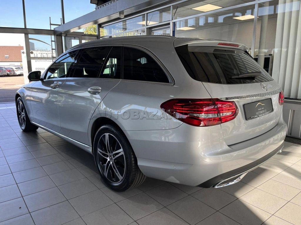 Mercedes-Benz C trieda Kombi 220 d A/T