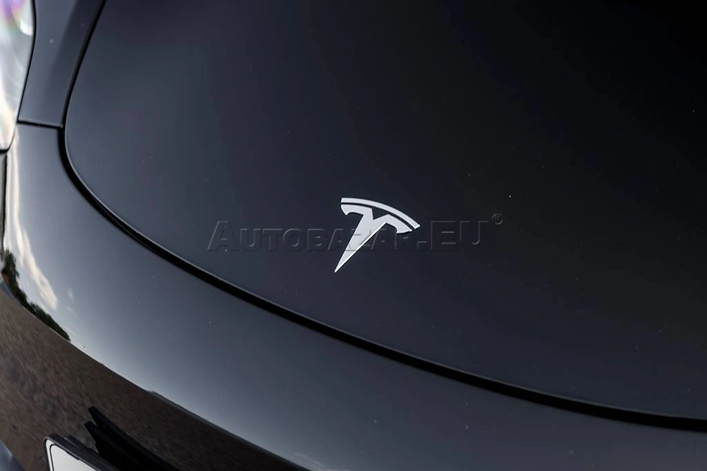 Tesla Model 3 2020 na predaj – fotografia 10