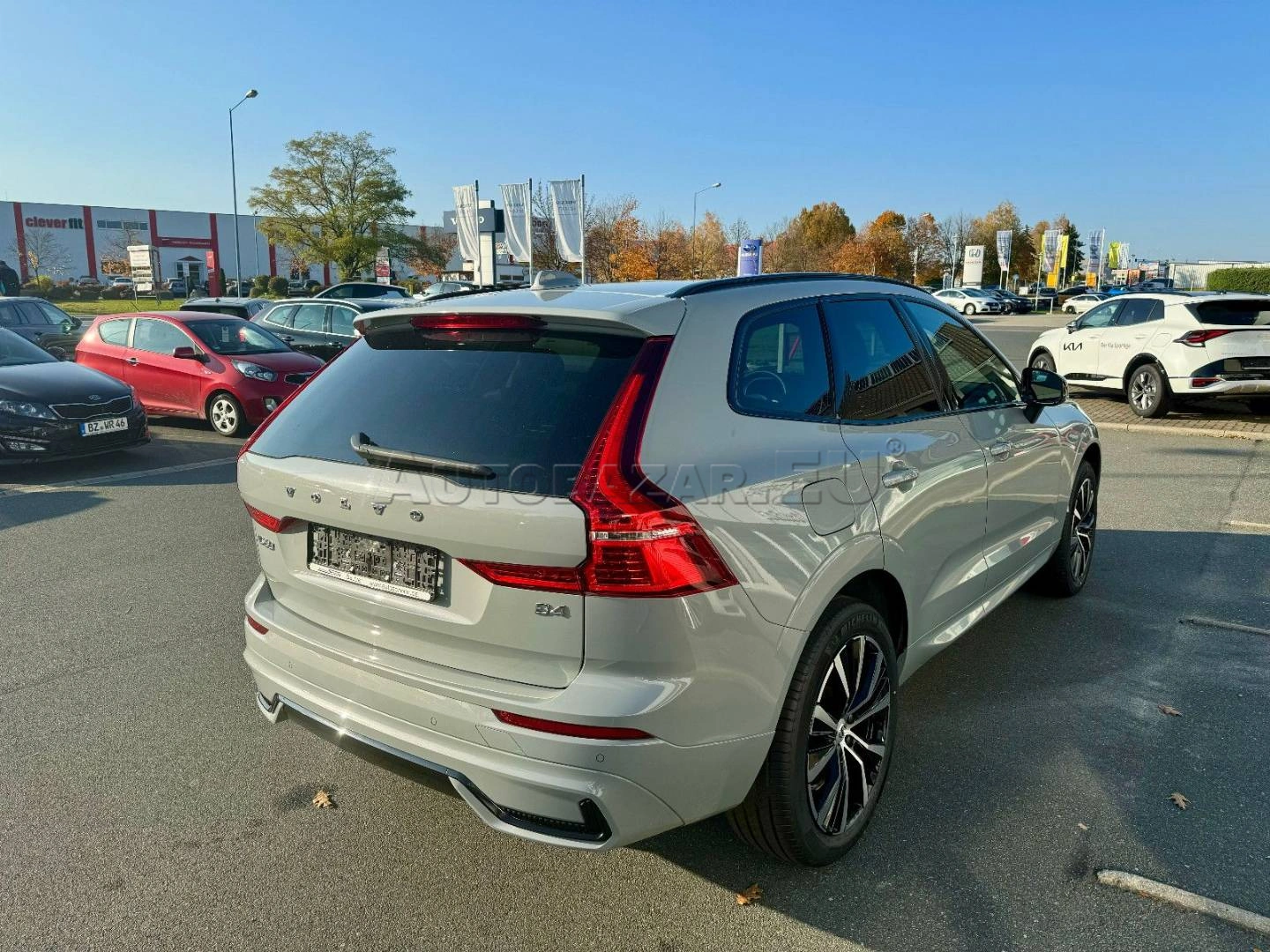 Volvo XC60 B4 Plus Dark A/T