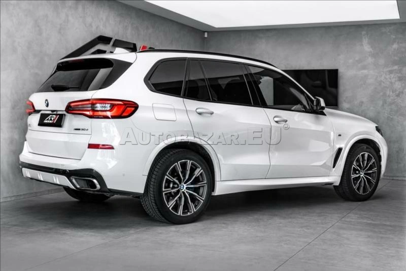 BMW X5 xDrive 30d M-paket, laser, hea