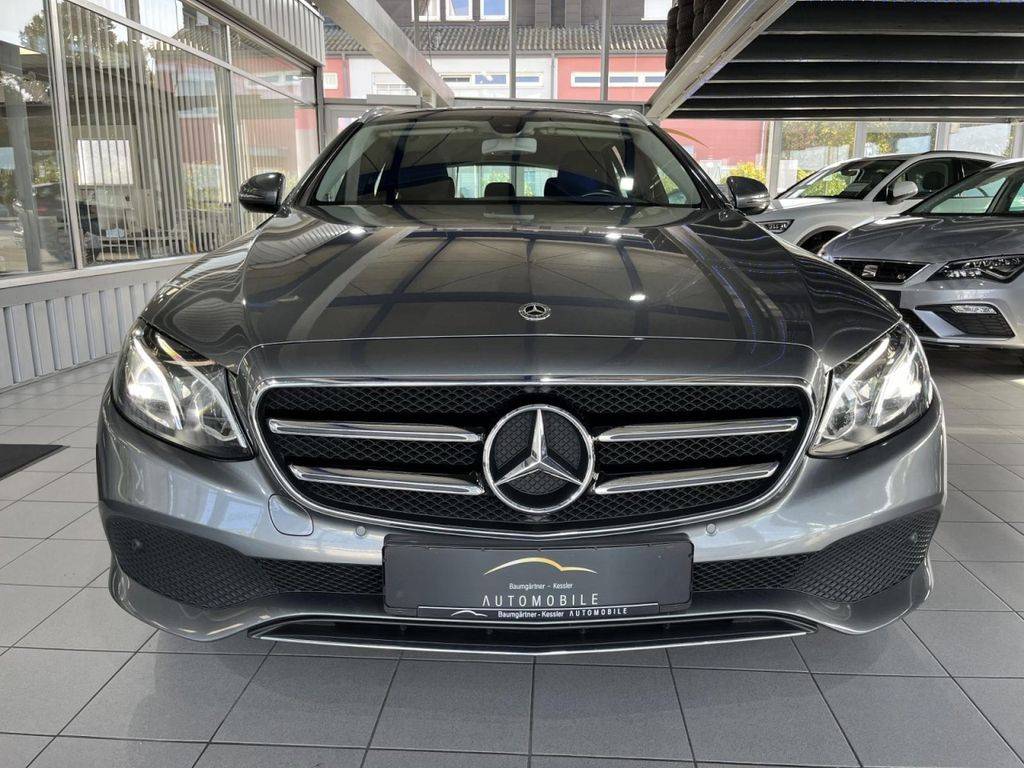 Mercedes-Benz E trieda Kombi 220 d A/T