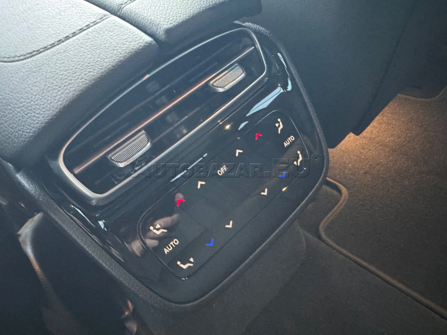 Mercedes-Benz EQE 2022 na predaj – fotografia 24