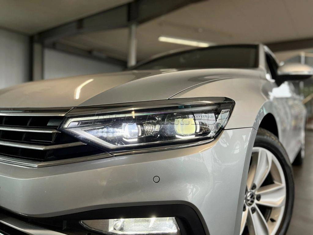 Volkswagen Passat Variant 2.0 TDI Elegance DSG
