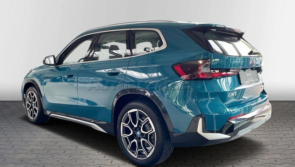 BMW iX1 xDrive