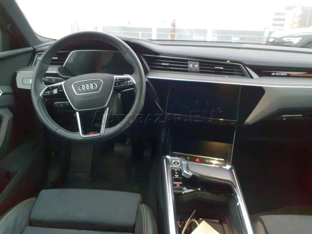 Audi E-tron 55 quattro S line