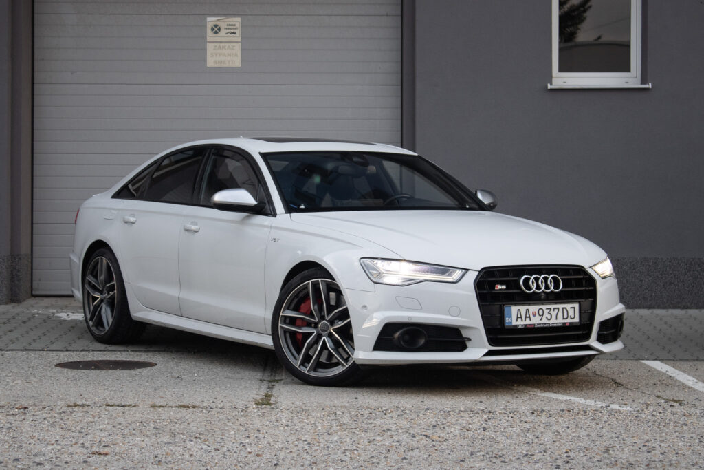 Audi S6