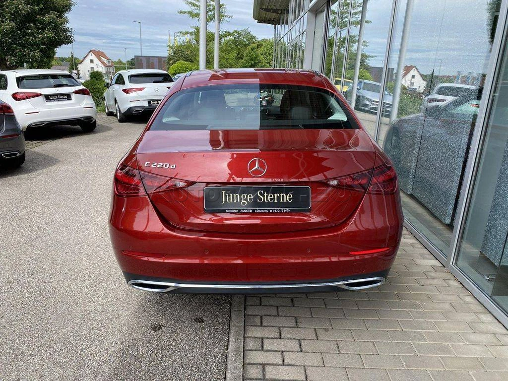 Mercedes-Benz C trieda Sedan 220 d mHEV A/T