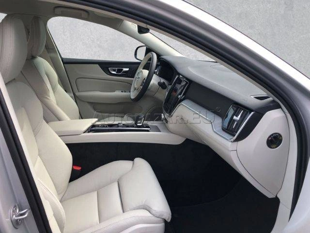 Volvo V60 B4 Plus Dark A/T