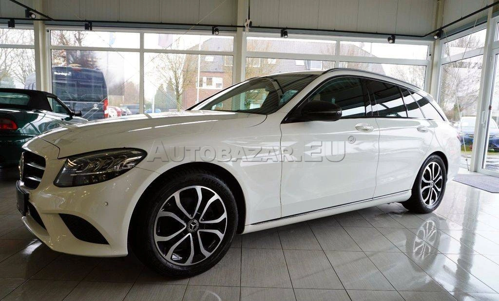 Mercedes-Benz C trieda Kombi 220 d A/T