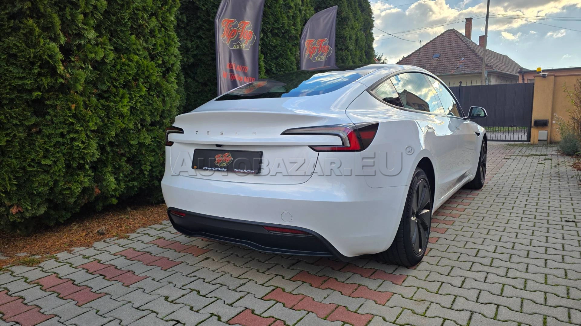 Tesla Model 3 RWD LFP Biely int. SoH 95.8