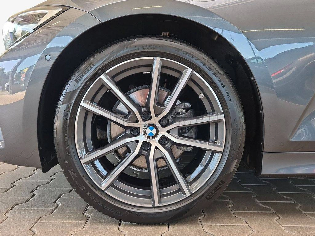 BMW Rad 3 Touring 320d mHEV  A/T