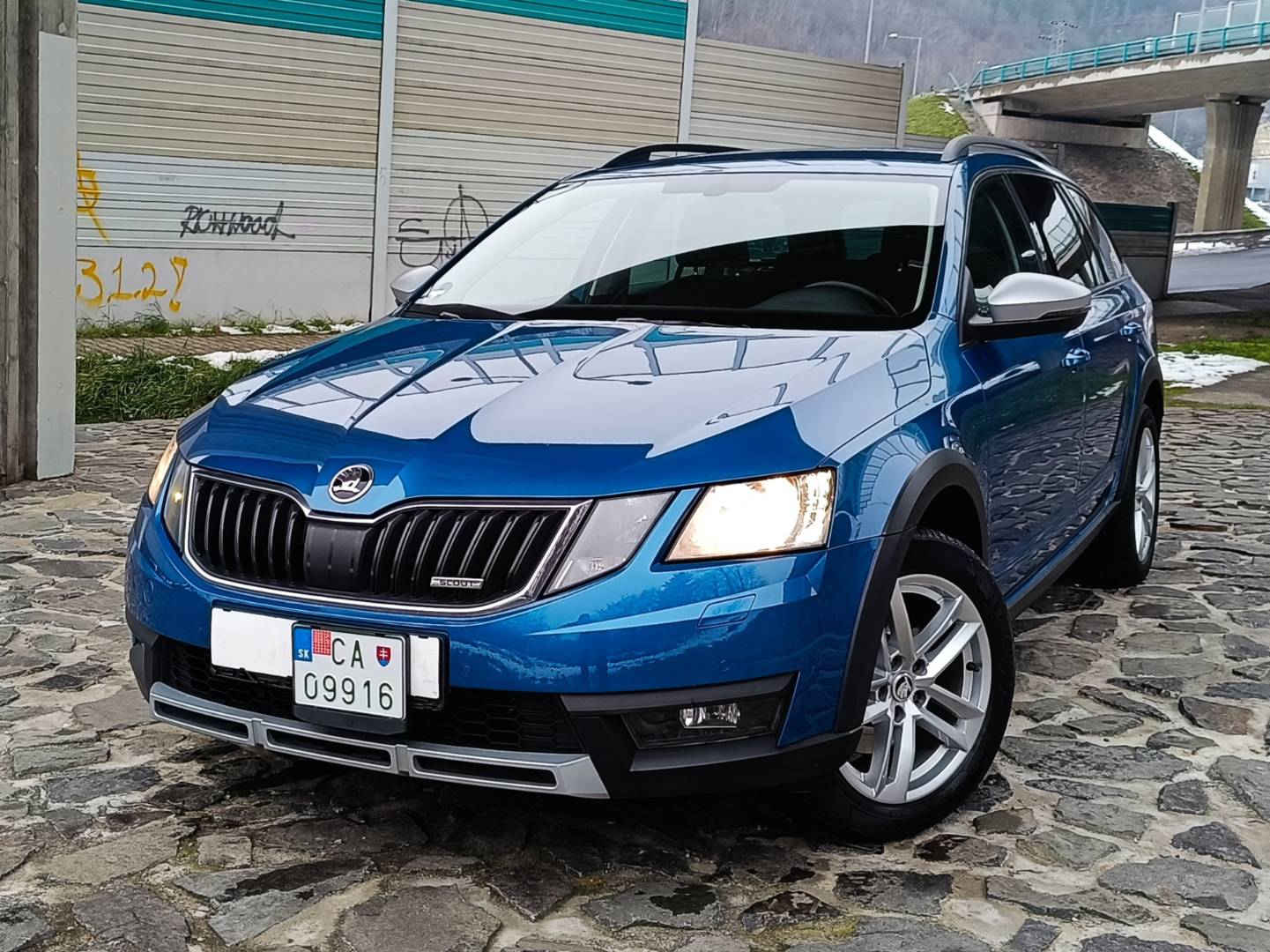 Škoda Octavia Combi 1.8 TSI Scout DSG 4x4