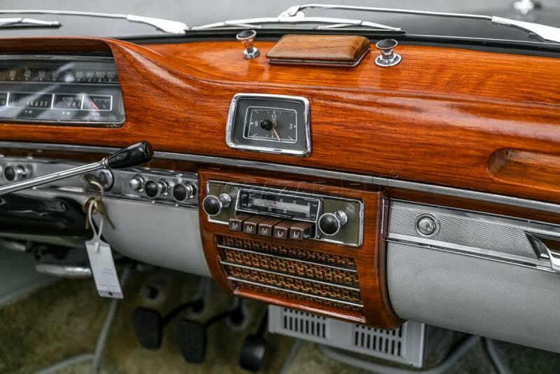 Mercedes-Benz 20 S cabrio 2026 na predaj – fotografia 17
