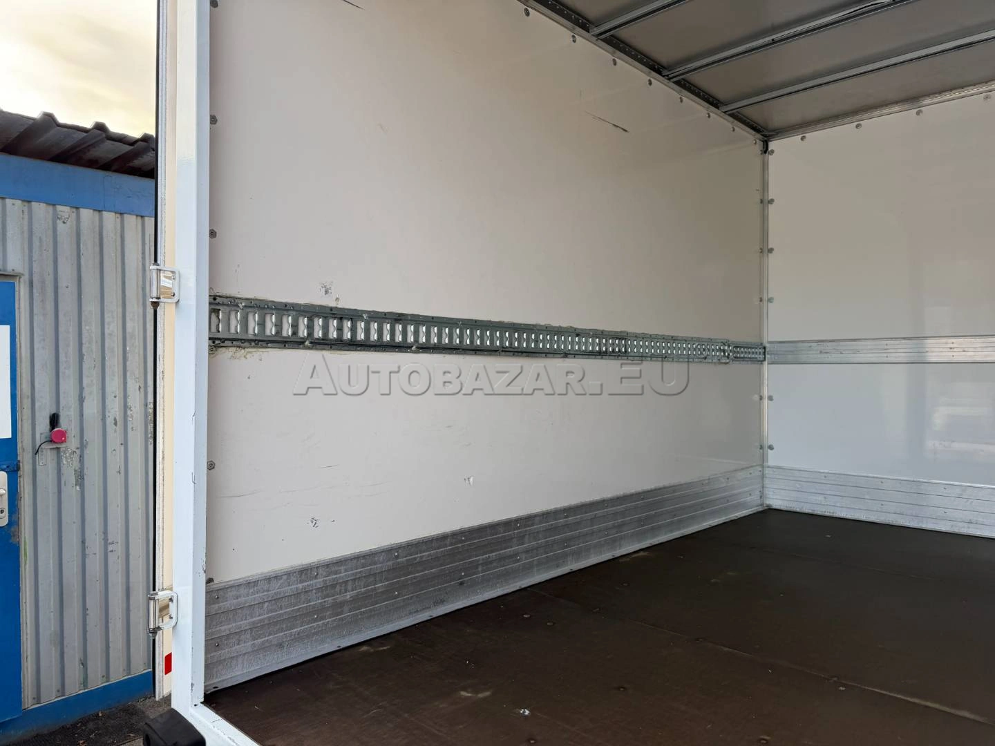 Iveco Daily 3,0 35-CNG 2022 na predaj – fotografia 18