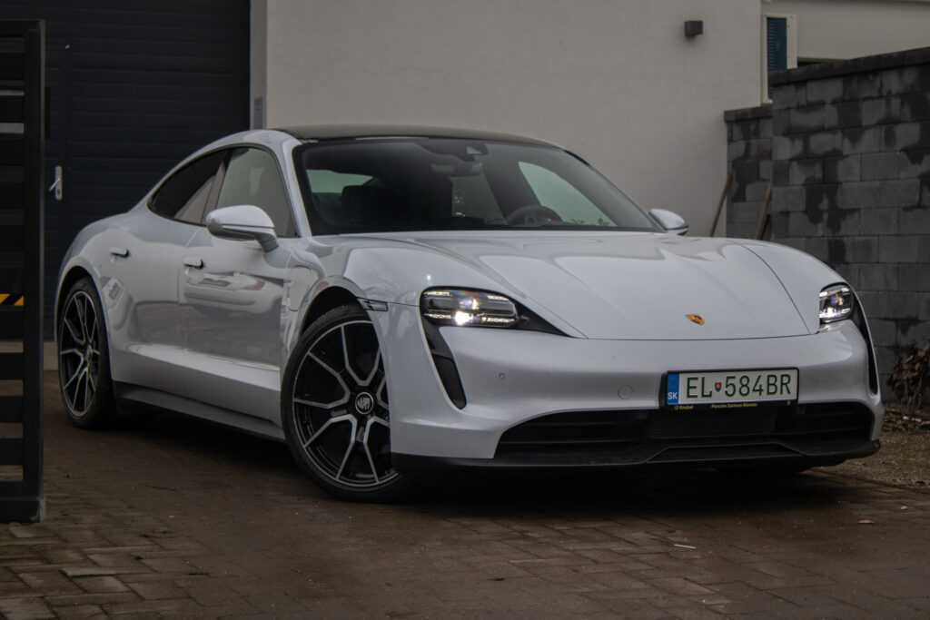 Porsche Taycan