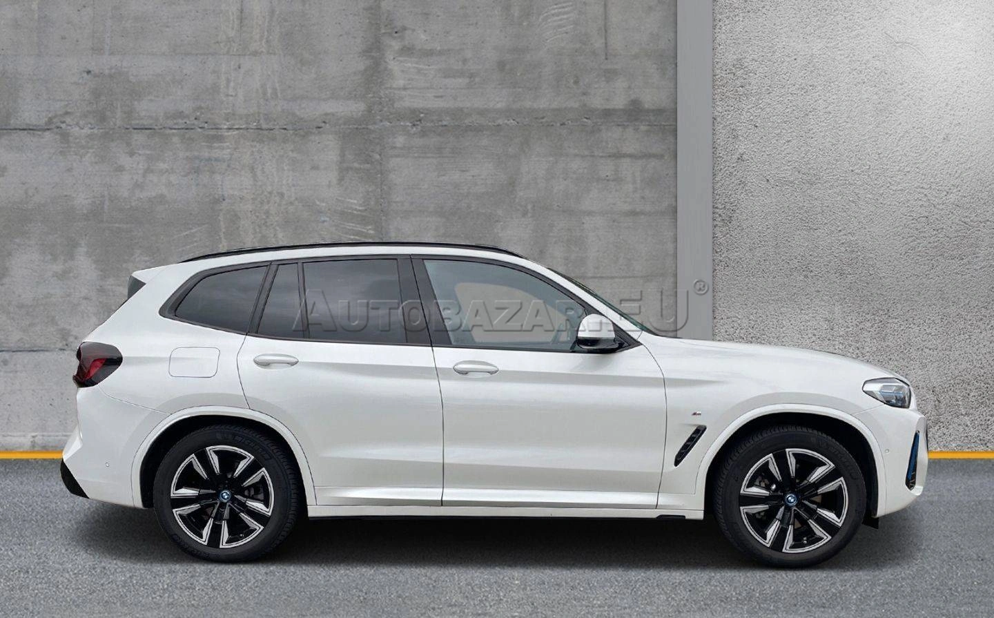 BMW iX3 A/T