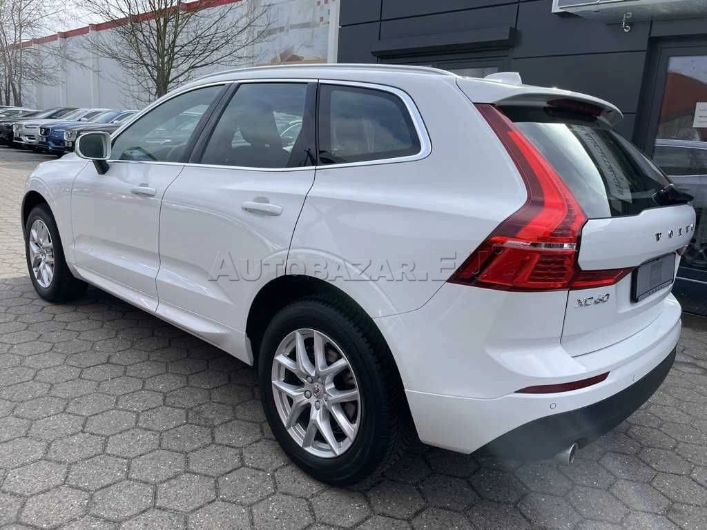 Volvo XC60 B4 Momentum Pro A/T