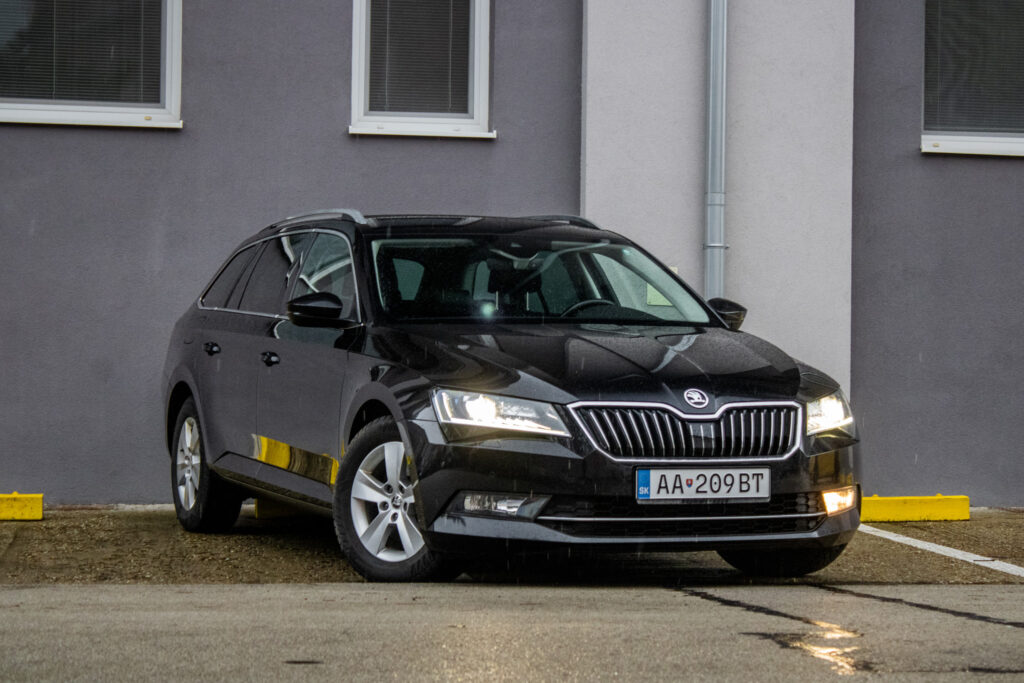 Škoda Superb Combi
