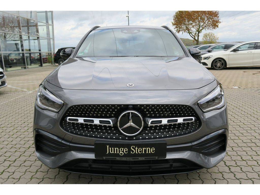 Mercedes-Benz GLA 200 d 4MATIC A/T