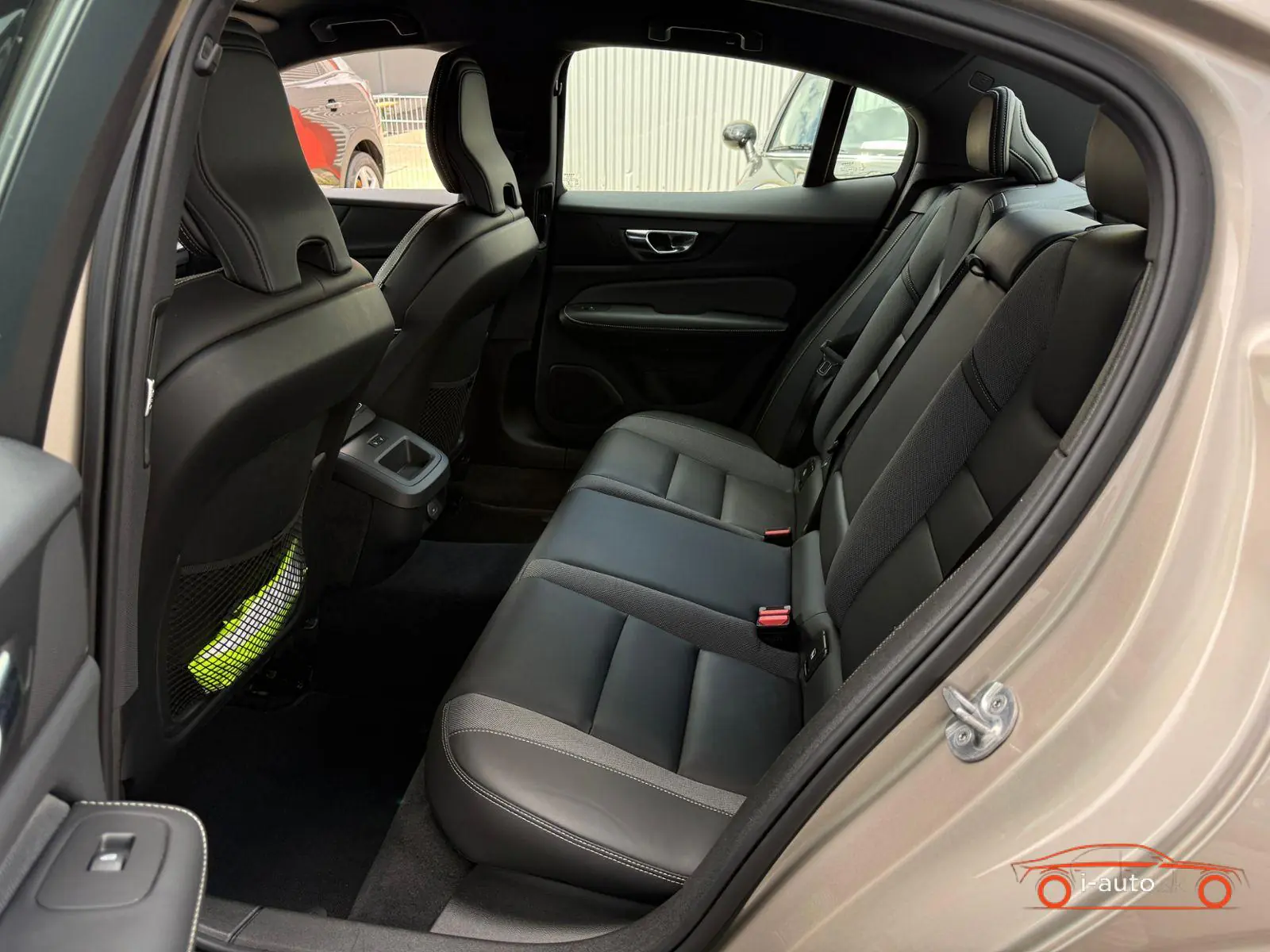 Volvo S60 2023 na predaj – fotografia 26