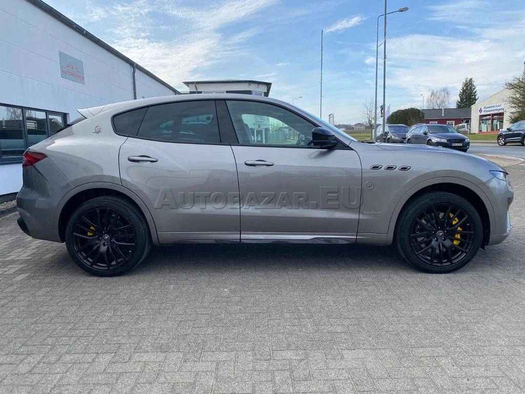 Maserati Levante S
