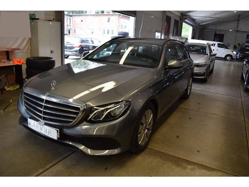 Mercedes-Benz E trieda Kombi 220 d A/T