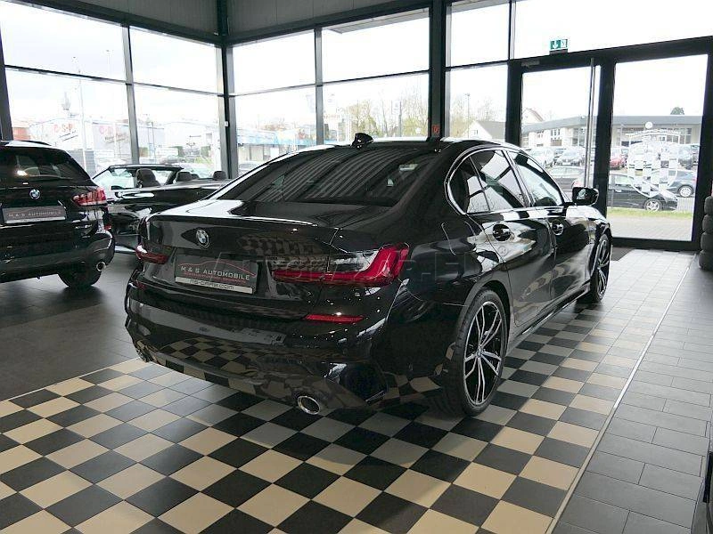 BMW Rad 3 320d mHEV xDrive A/T