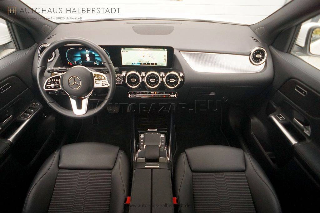 Mercedes-Benz GLA 200 d A/T