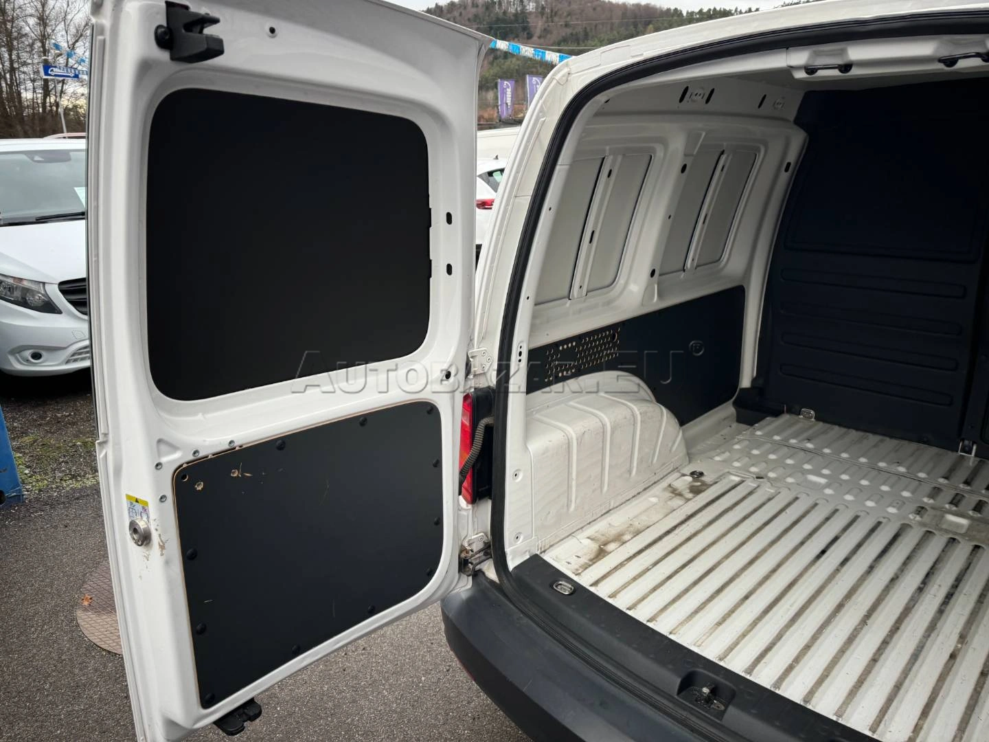 Volkswagen Caddy 2017 na predaj – fotografia 27