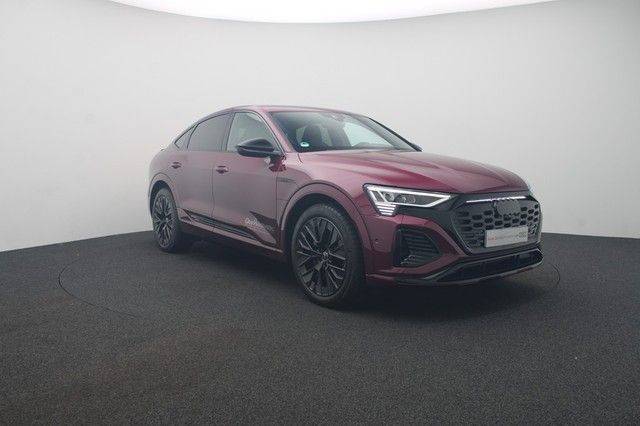 Audi Q8 e-tron Sportback 55 S line quattro