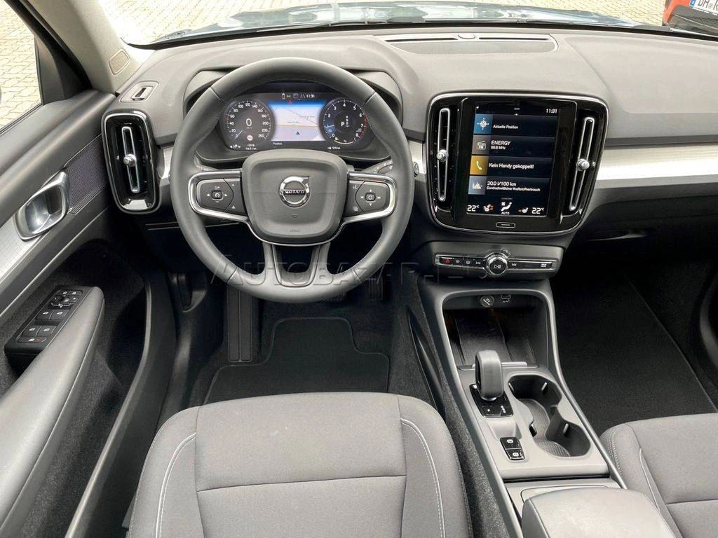 Volvo XC40 T3 163k Momentum Pro A/T