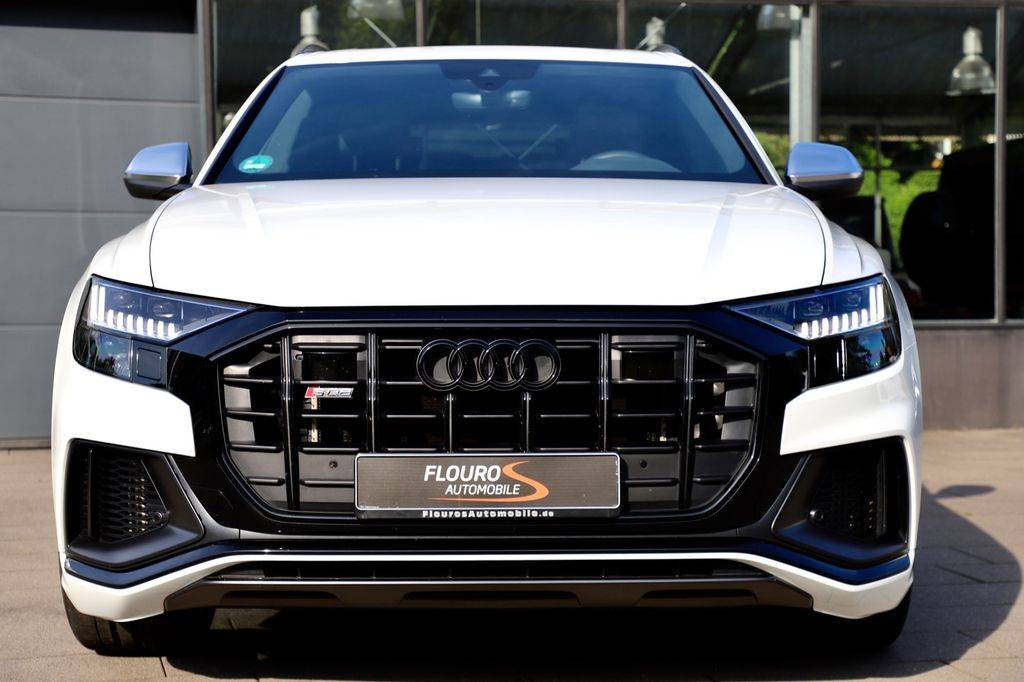 Audi Q8 SQ8 TFSI mHEV quattro tiptronic