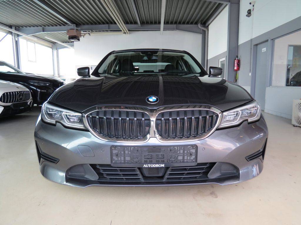 BMW Rad 3 MW 330 d xDrive