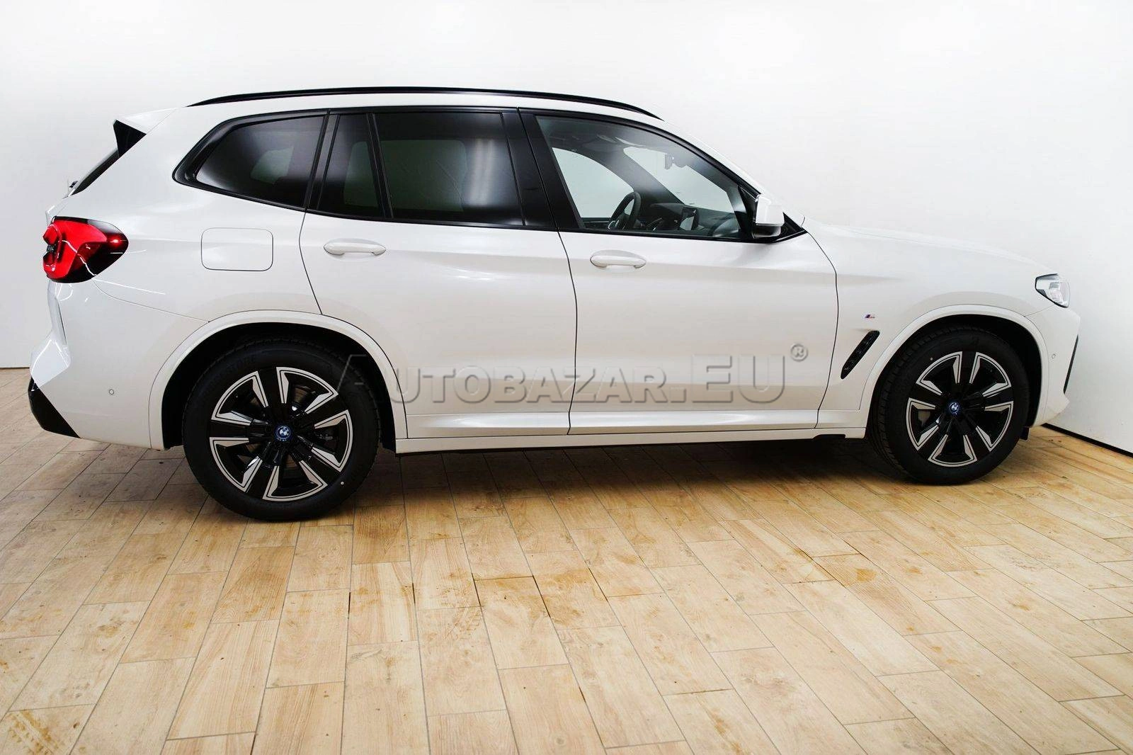 BMW iX3 A/T
