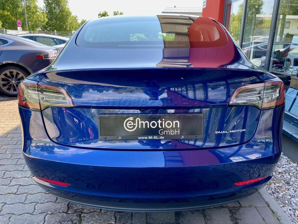 Tesla Model 3 Long Range 82kWh AWD