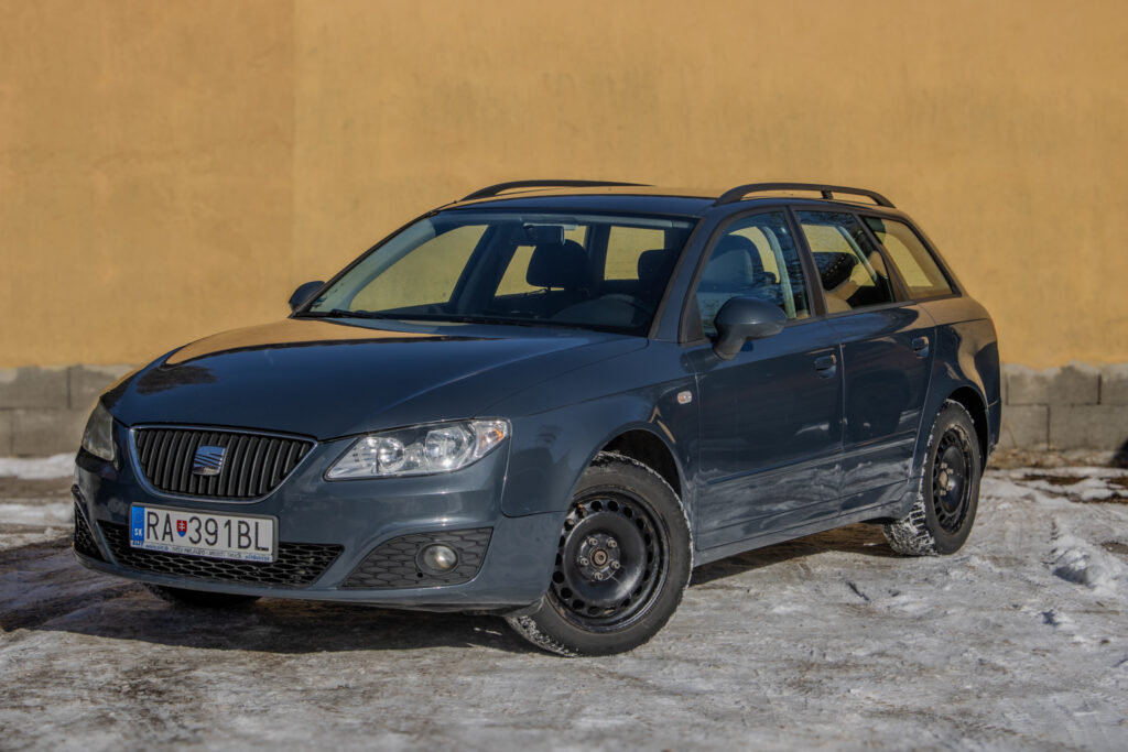 SEAT Exeo