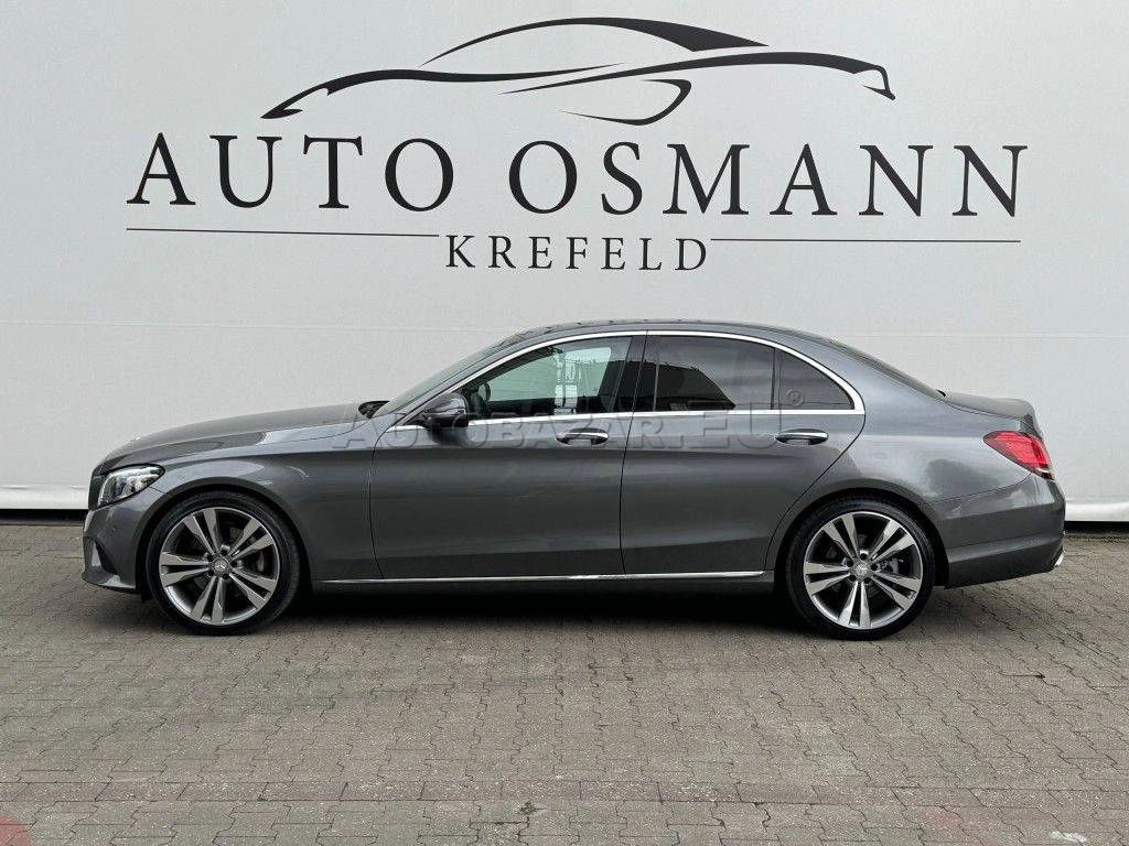 Mercedes-Benz C trieda Sedan 300 A/T