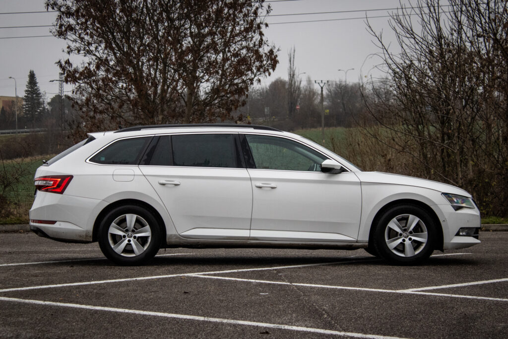 Škoda Superb Combi