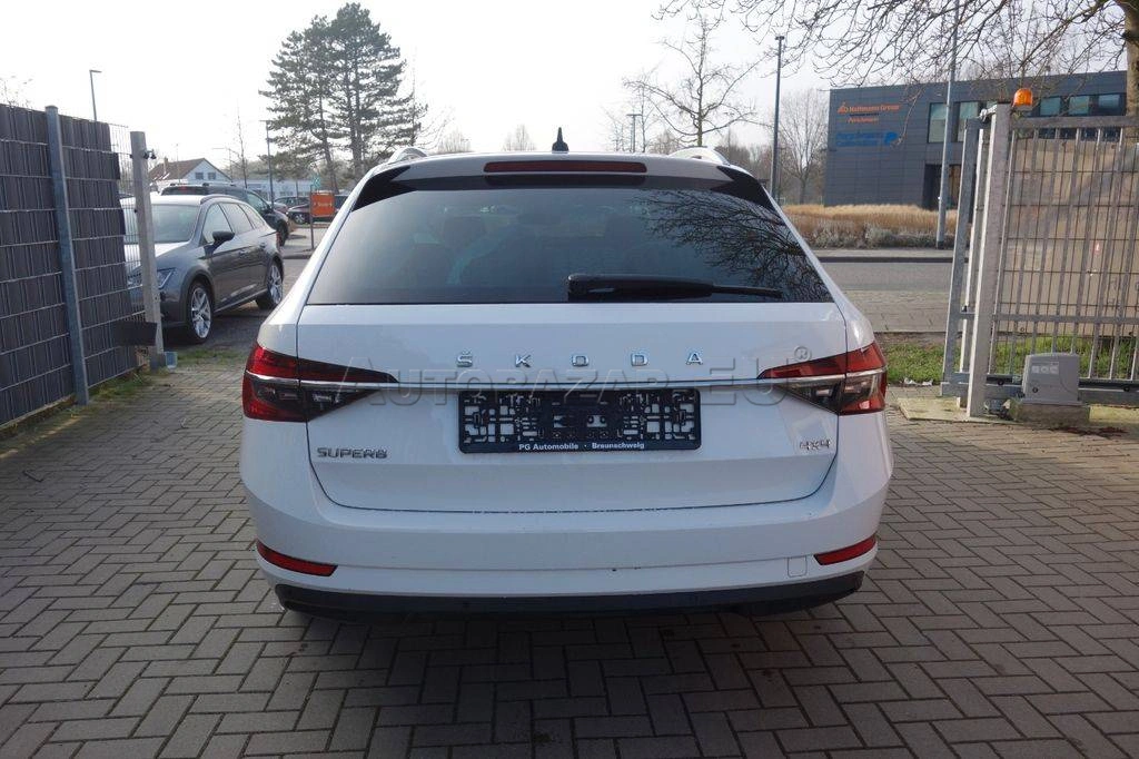 Škoda Superb Combi 2.0 TDI SCR Style 4x4 DSG