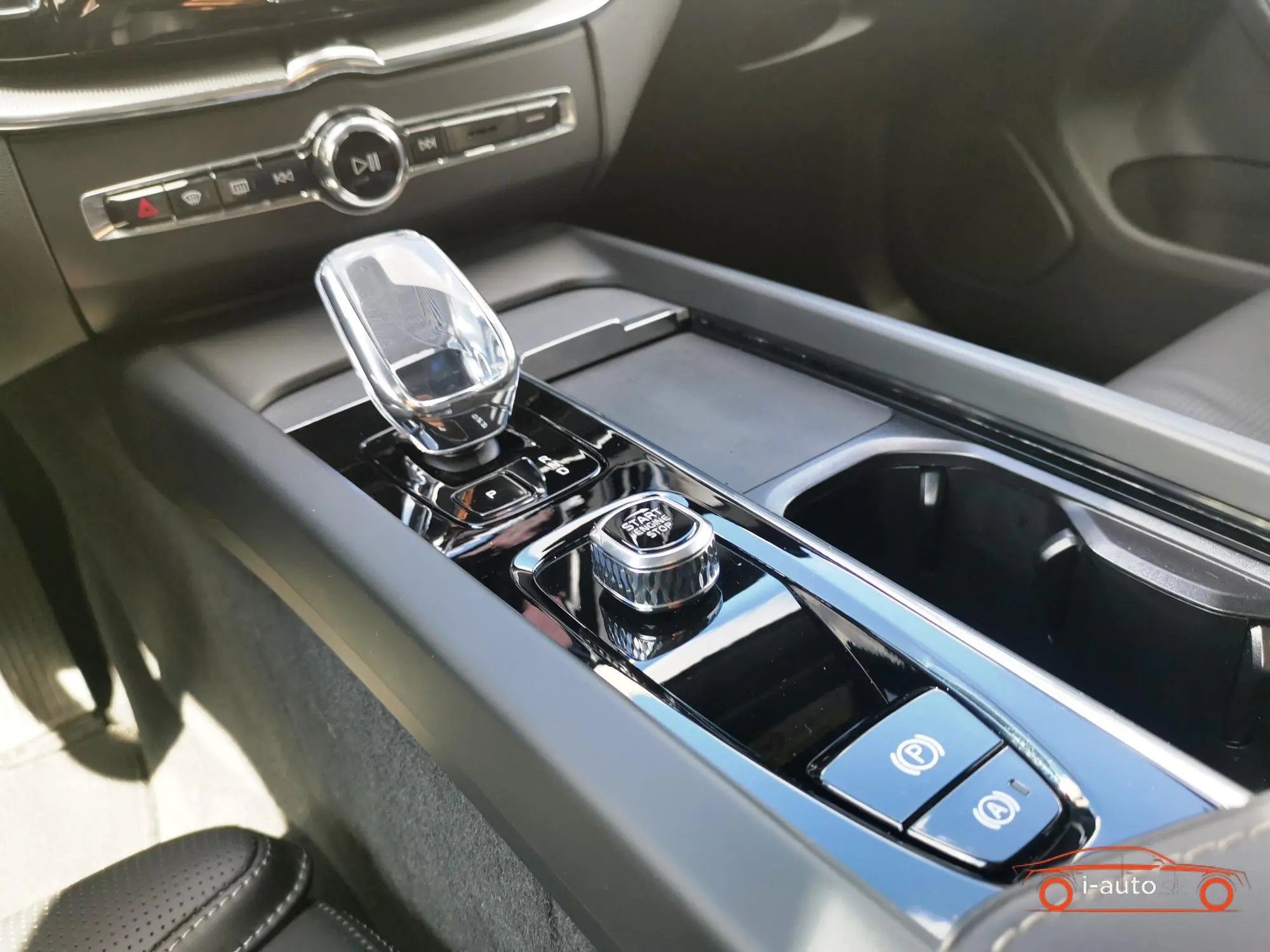 Volvo XC60 2024 na predaj – fotografia 18